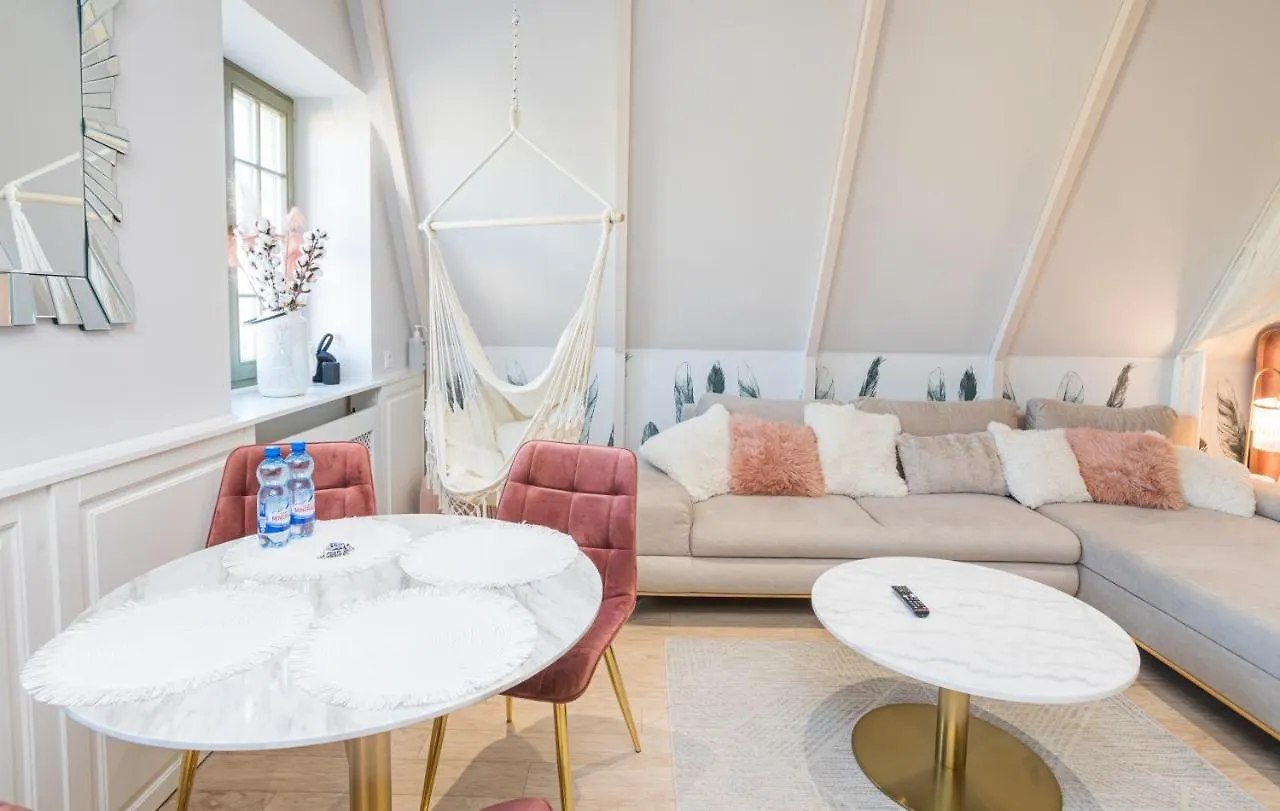 Apartment Ferienwohnung Magiczne Gniazdko Na Samym Rynku Breslau
