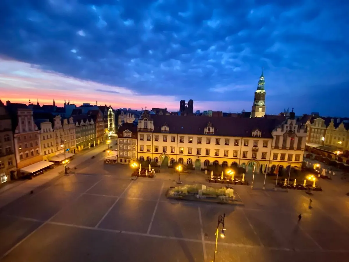 Apartment Ferienwohnung Magiczne Gniazdko Na Samym Rynku Breslau Polen