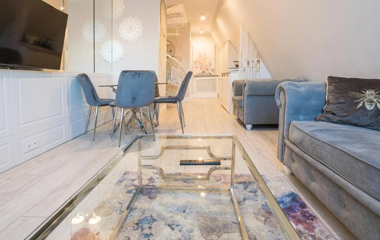 Apartment Ferienwohnung Magiczne Gniazdko Na Samym Rynku Breslau Polen